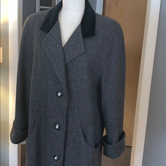 Vintage Jackets & Coats Vintage Wool Coat Black Velvet Collar
